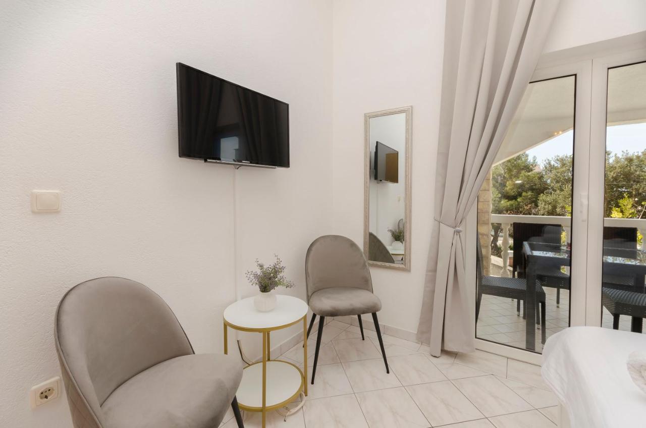 Apartments Anton Vodice Buitenkant foto