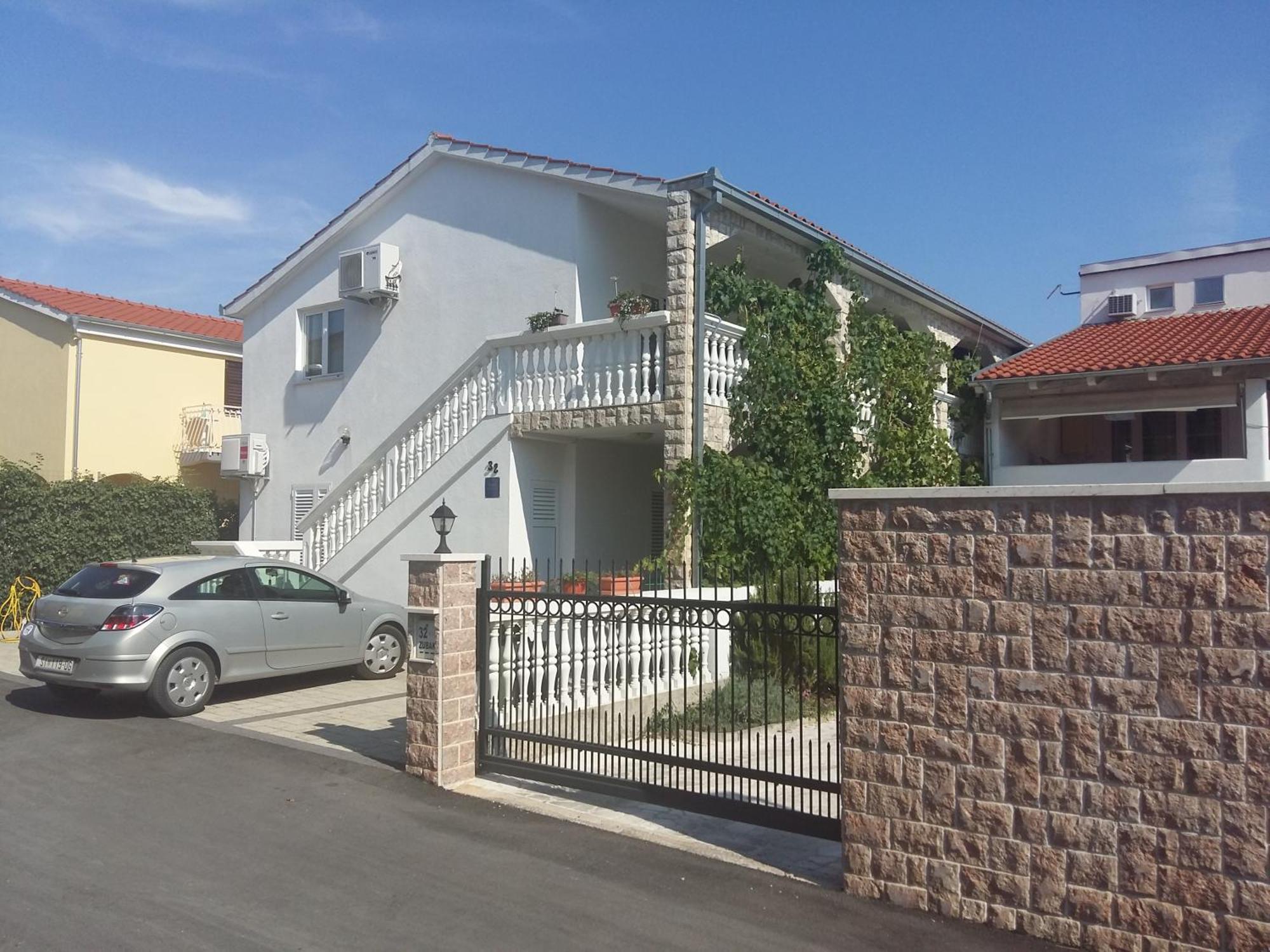 Apartments Anton Vodice Buitenkant foto