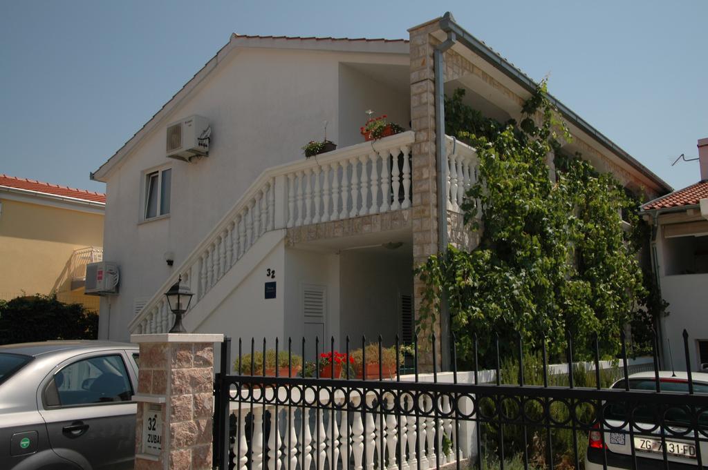 Apartments Anton Vodice Buitenkant foto